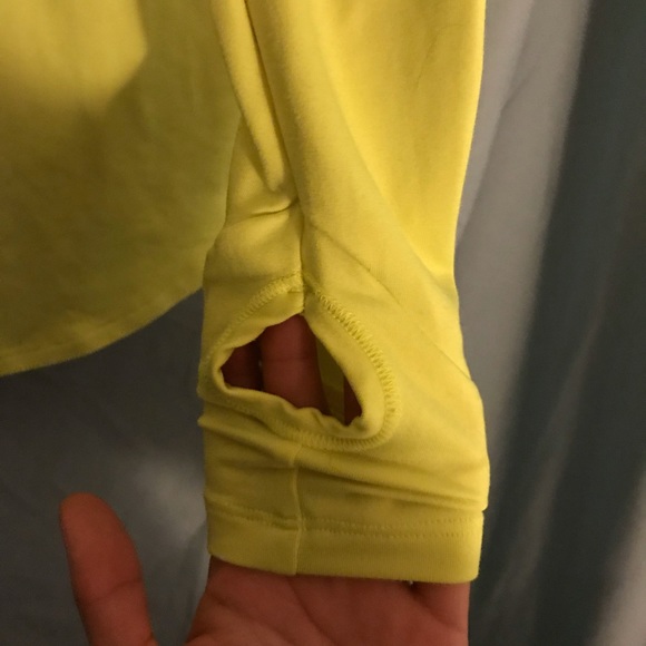 VS PINK. Workout long sleeve - Picture 4 of 4